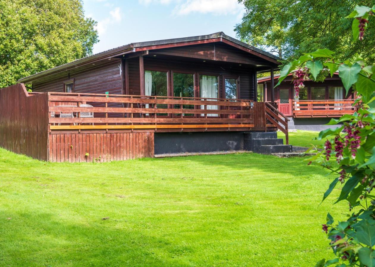 Bluebell Lodge 4 With Hot Tub Newton Stewart Exterior foto